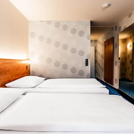 מלון Bonjour Hotel Stuttgart-Gerlingen