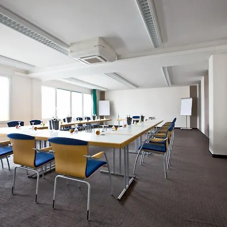 מלון Bonjour Hotel Stuttgart-Gerlingen