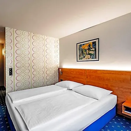ホテル Bonjour Stuttgart-gerlingen 3*