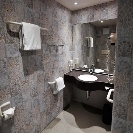 מלון Bonjour Tagungshotel Stuttgart-gerlingen 3*