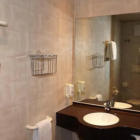 מלון Bonjour Tagungshotel Stuttgart-gerlingen 3*